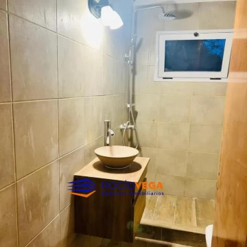 1790105067.jpg