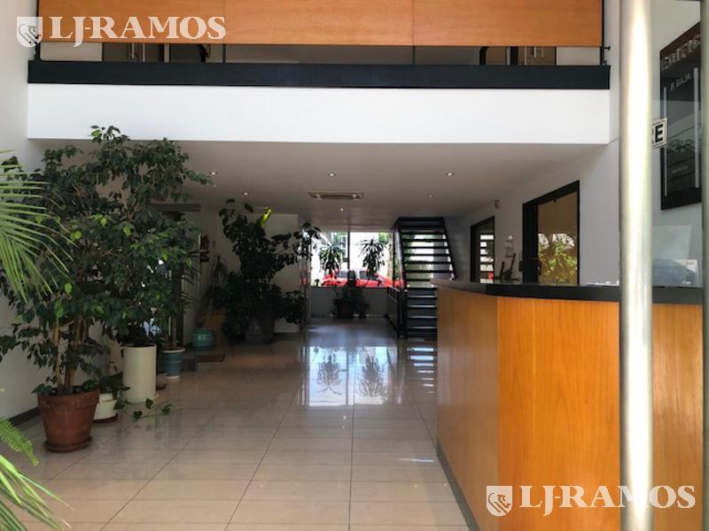 04-HALL DEL EDIFICIO