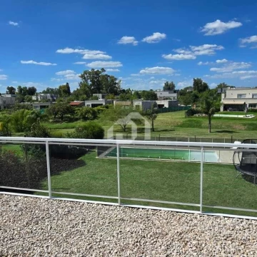 Casa  en Alquiler en Santa Elena, Pilar del Este, Pilar