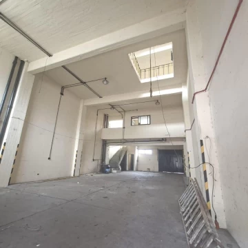Depósito en alquiler Barracas 590 metros totales