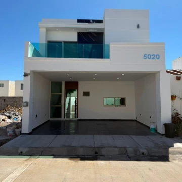 Casa en venta en Fraccionamiento Real del Valle Coto 14 3 Recámaras