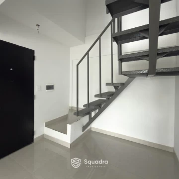 1790111547.jpg