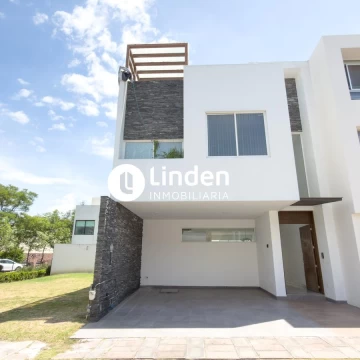 Casa en Venta en Arboreto Residencial, Av. San Ignacio Calle Volga