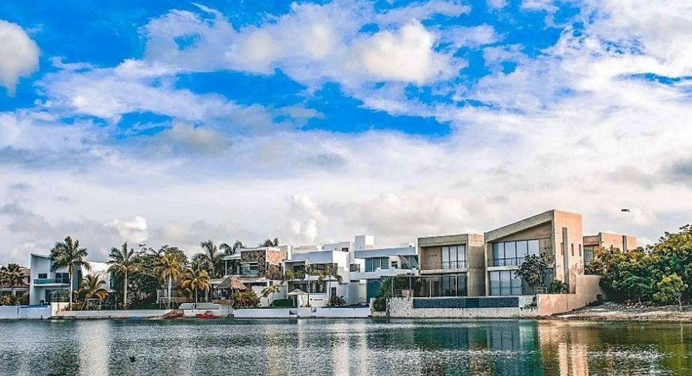 CASA ESTILO CONTEMPORANEA EN VENTA LAGOS DEL SOL