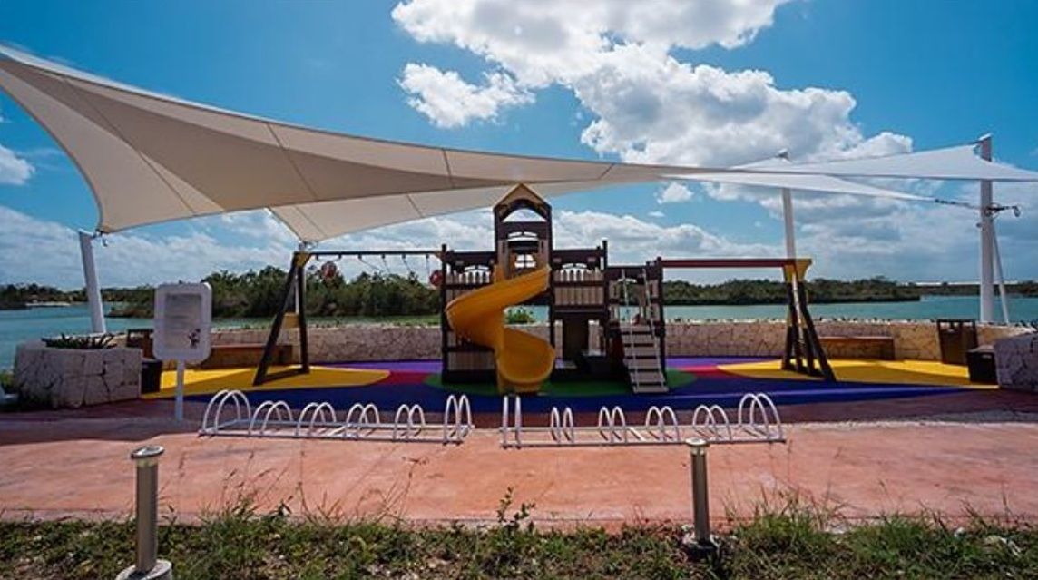 LAGOS DEL SOL VENTA CANCUN CASA SEMI AMUEBLADA