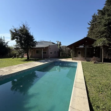 Casa en venta en Ezeiza 4 ambientes