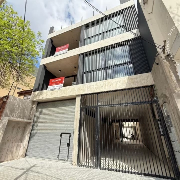 Local en venta - Villa Ballester Centro