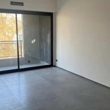 Venta- Unidad de tres ambientes - Caballito