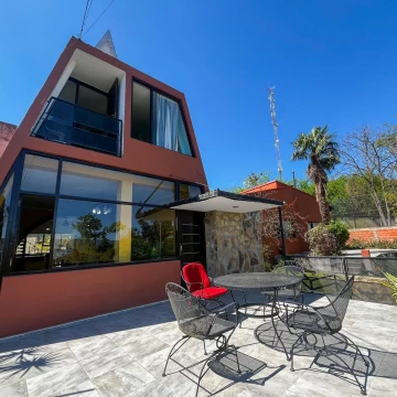 CASA EN VENTA  B° LOS PERALES