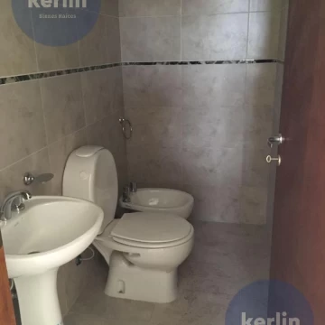 1790182990.jpg