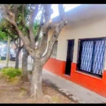 Venta Casa 3 ambientes cochera Williams Morris Hurlingham