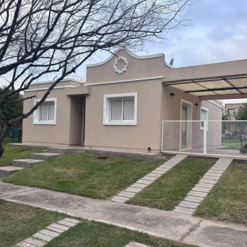 Casa en Alquiler en  San Alfonso del Talar - Barrio Cerrado Mendiolaza .