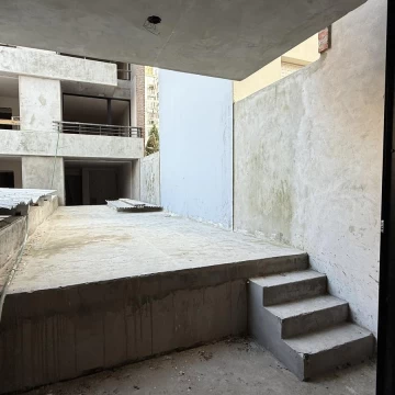 1790197943.jpg