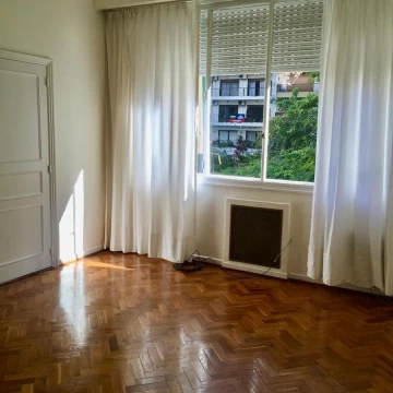 Departamento en Suipacha  al 1200