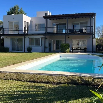 Casa  en Alquiler en San Marco, Villanueva, Tigre