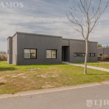 Casa en El Canton - Norte PG