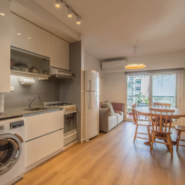LAS CAÑITAS/MONOAMBIENTE PREMIUM CON BALCÓN Y VISTA ABIERTA.
