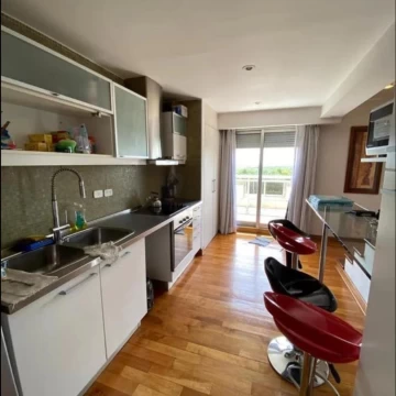 1790263633.jpg
