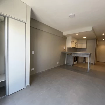 Departamento de 1 ambiente  en Parque Centenario en venta