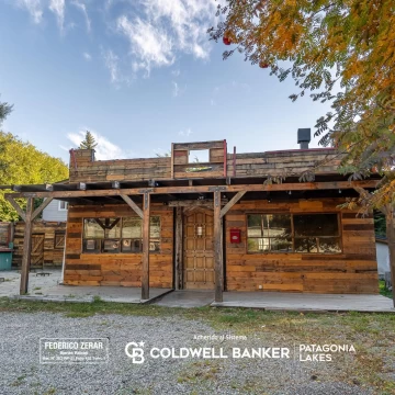 Local Comercial sobre Av. Bustillo km14 ESQUINA más 2 Casas ingreso independiente - OPORTUNIDAD!