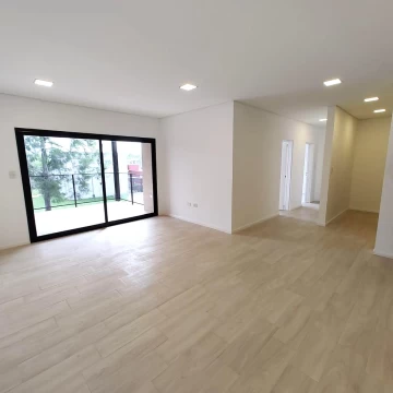 Depto 3 amb con jardin VENTA Altos de la Cañada