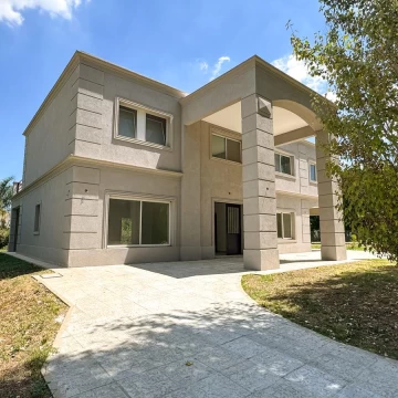 Casa en Venta a Estrenar en La Reserva Cardales
