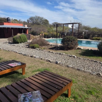 Gran  Casa con  2 Cabañas en La Paz, Traslasierra