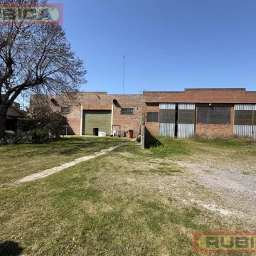 Venta Galpon 1.000 m2 sobre 2.000 m2 de terreno. Z/Ind. a 500m de 202 y Pananamericana
