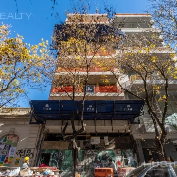 Venta depto monoambiente en Palermo Hollywood. 7mo piso contrafrente con balcon. Entrega 2026