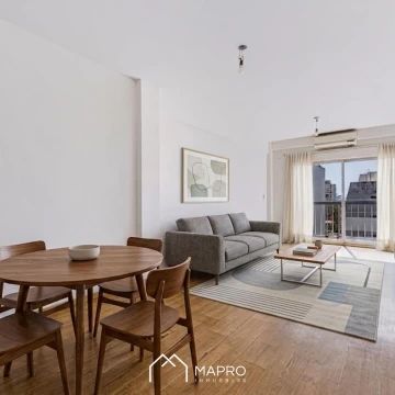 Luminoso 2 ambientes en piso alto en venta - Floresta