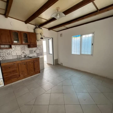 Depto. 1 dorm con cochera a cuadras de Paso de Los Andes