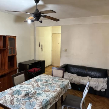 Venta de Departamento 3 Ambientes a Reciclar en Barracas muy Luminoso