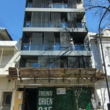 Venta edificio de 1 -3 y 4 amb en duplex - Almagro