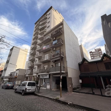 Departamento en Alquiler en Villa Ballester centro- 2 ambientes