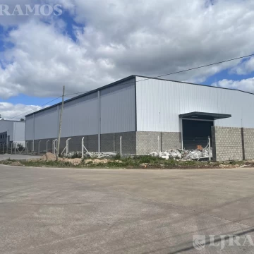 Depósito en Pilar