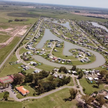 Lote en venta en Elcano, Pueblos del Plata, Hudson - Anticipo USD 25.000 más cuotas