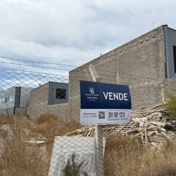 Terreno apto PH en Luzuriaga 