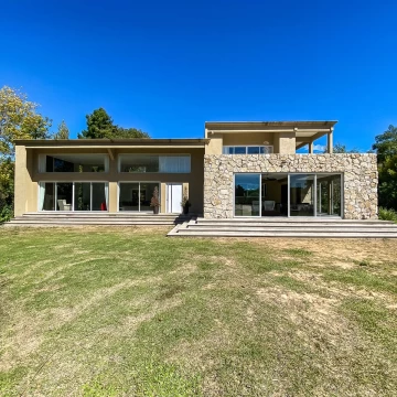 VENTA CASA 5 AMB RIO SAN ANTONIO TIGRE