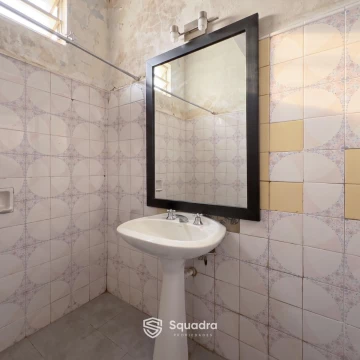 1790363547.jpg