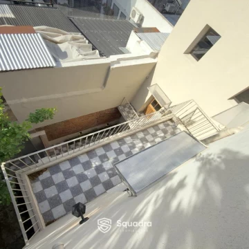 1790363588.jpg