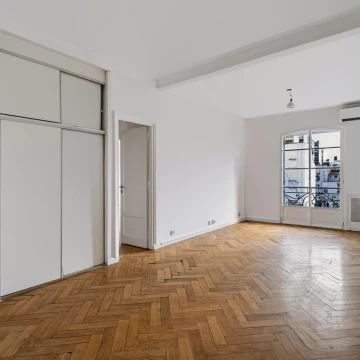 Hermoso Departamento en venta , completamente reciclado , luminoso , 5to piso al frente