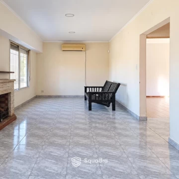 1790367147.jpg