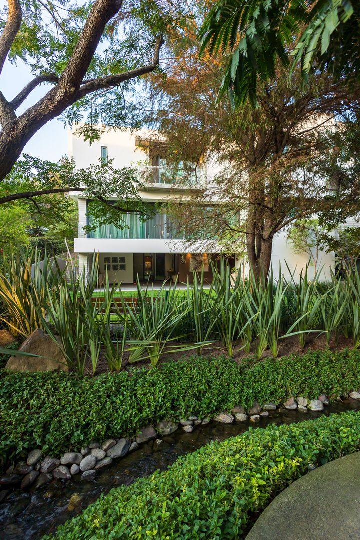 CASA-0024.jpg