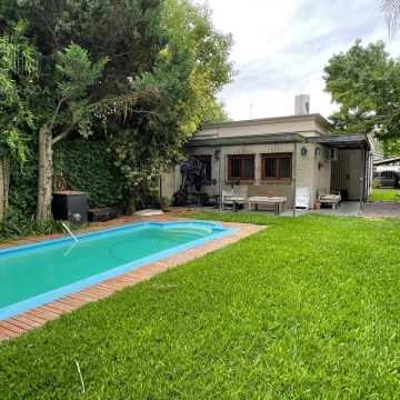 Venta casa 4 ambientes don torcuato con pileta