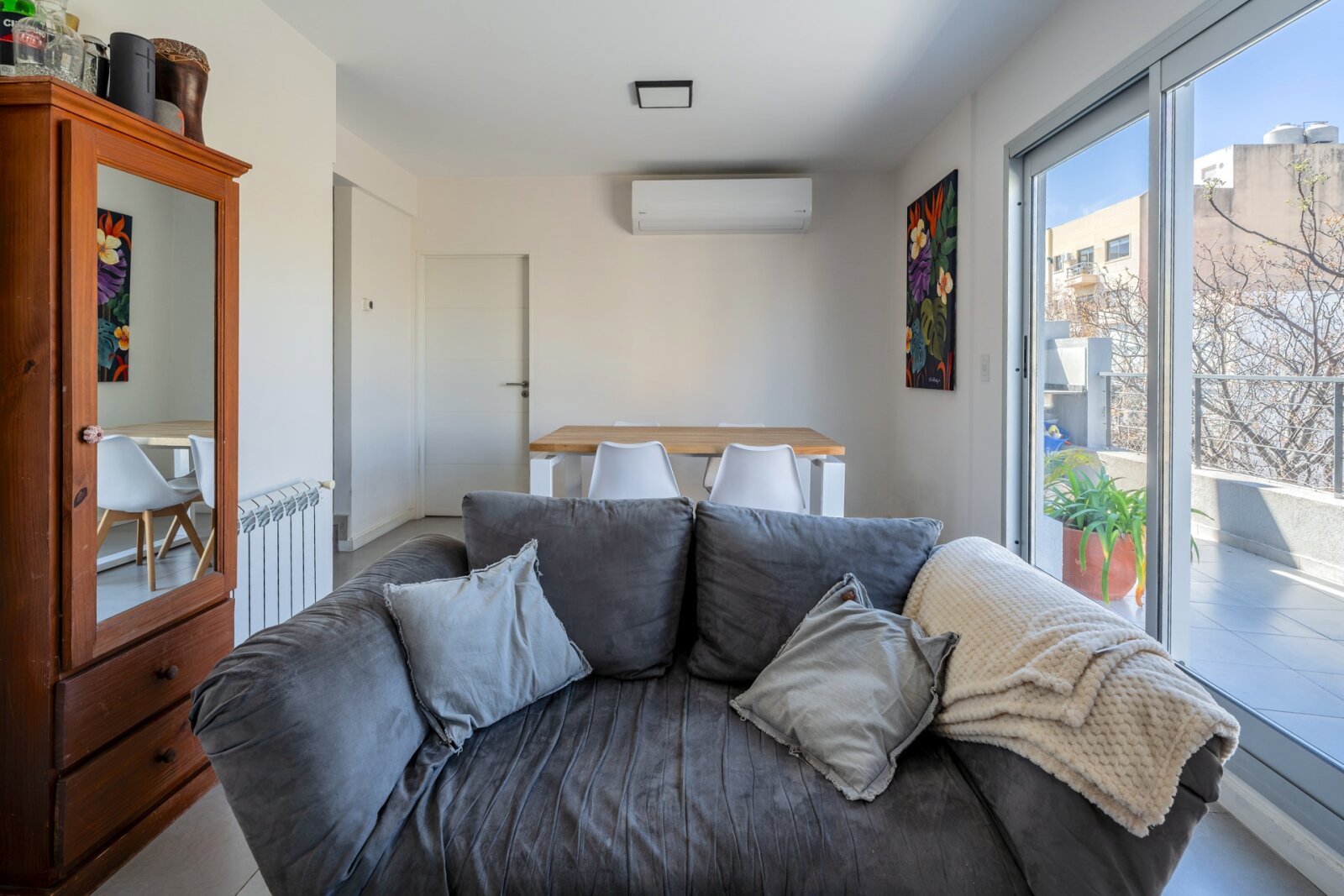 Living Comedor
