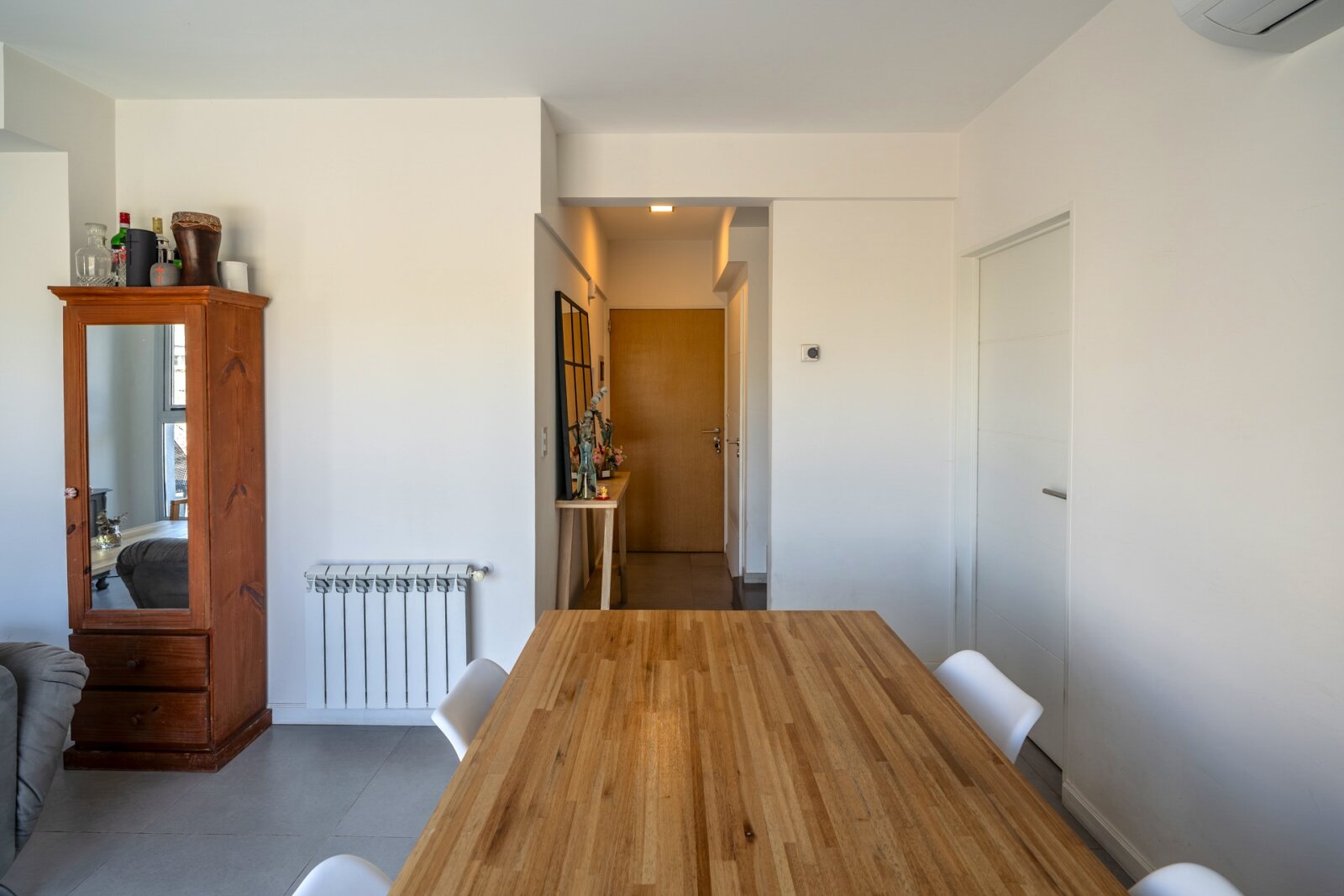 Entrada Living Comedor