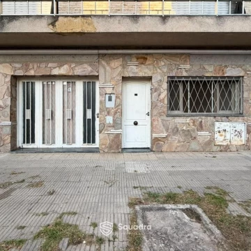 1790608347.jpg