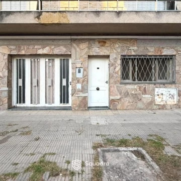 1790608352.jpg