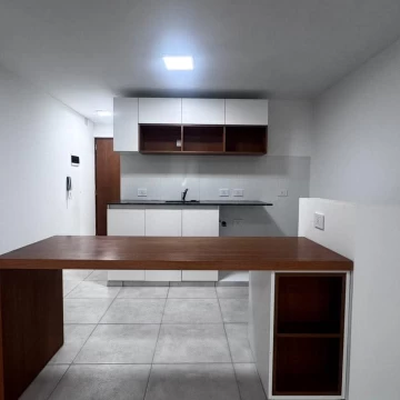 1790609048.jpg