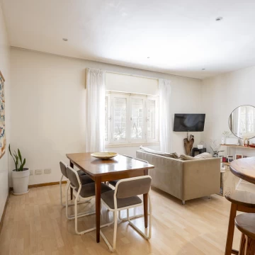 Venta PH 4 ambientes, 3 dormitorios, con patio, en Las Cañitas